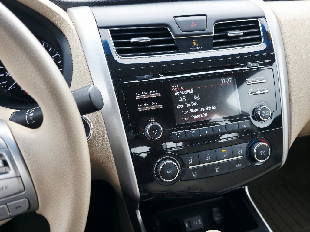 Used 2014 Nissan Altima 2.5 S w/ Display Audio Package FWD image 30