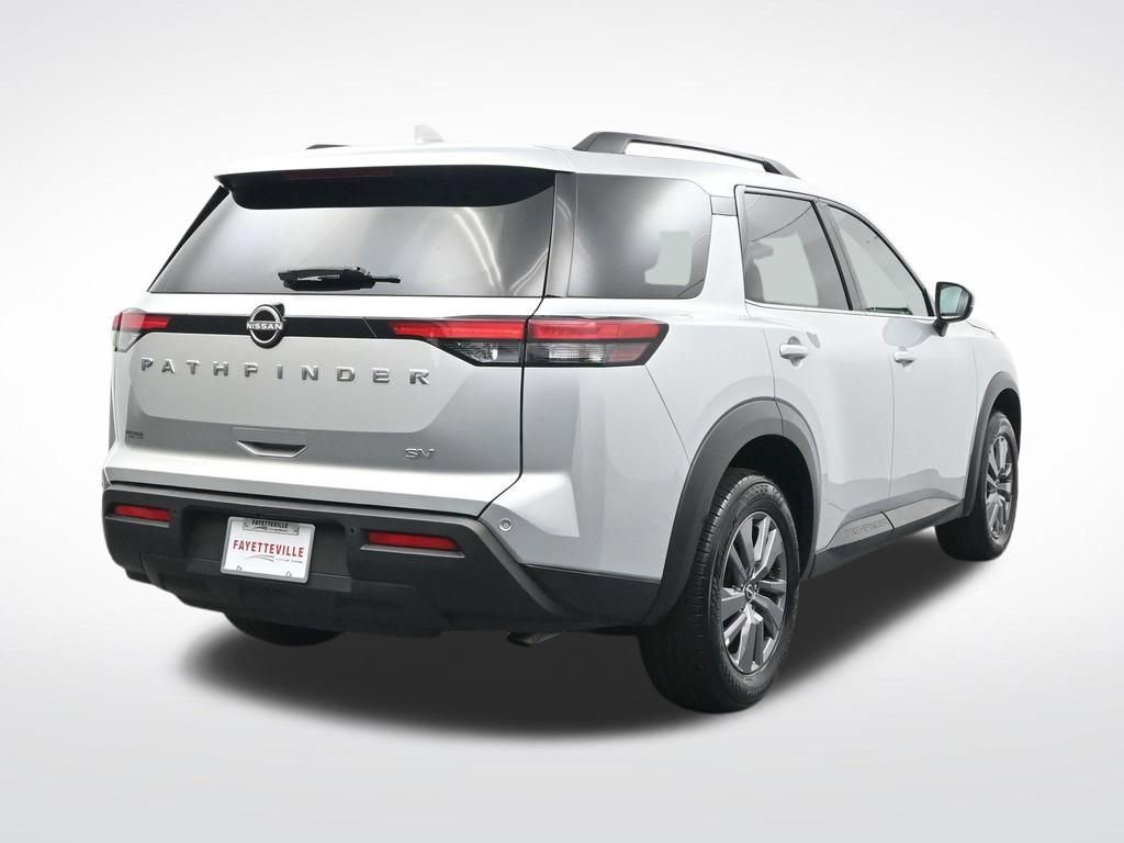 Used 2024 Nissan Pathfinder SV image 6
