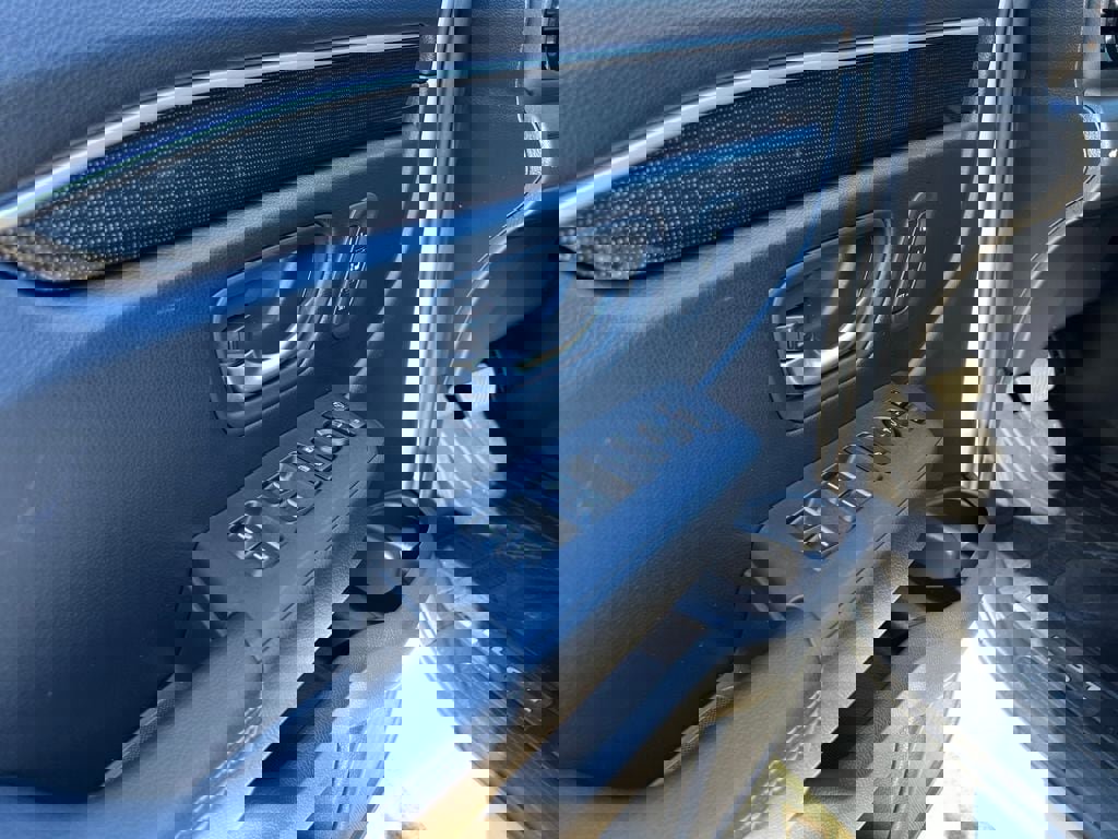 Used 2025 Honda Pilot Elite image 12