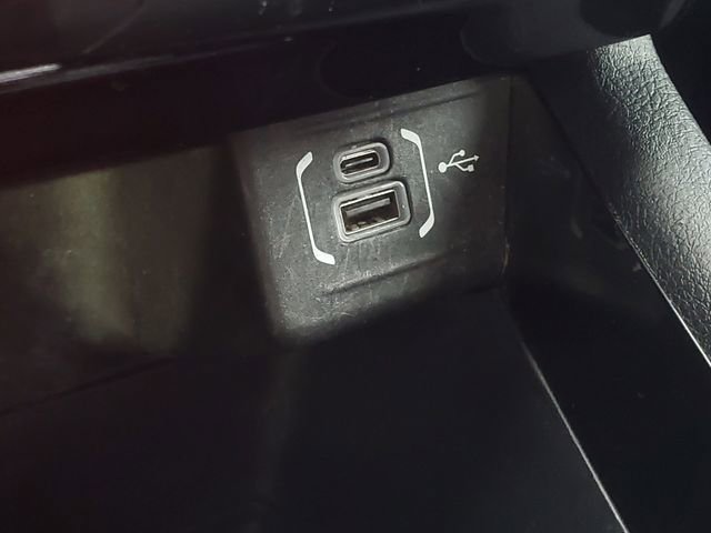 Used 2022 Jeep Compass Limited image 25
