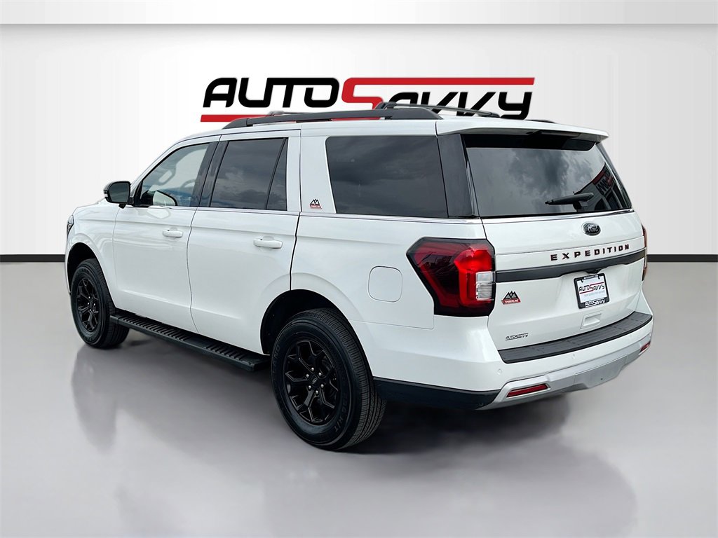 Used 2022 Ford Expedition Timberline image 5