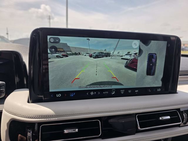 New 2025 Lincoln Aviator AWD w/ Jet Appearance Package image 11