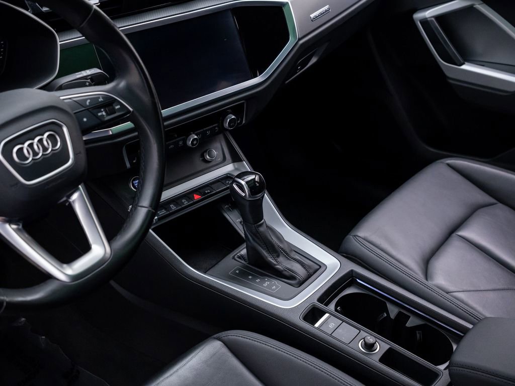 Used 2021 Audi Q3 2.0T Premium w/ Convenience Package image 12