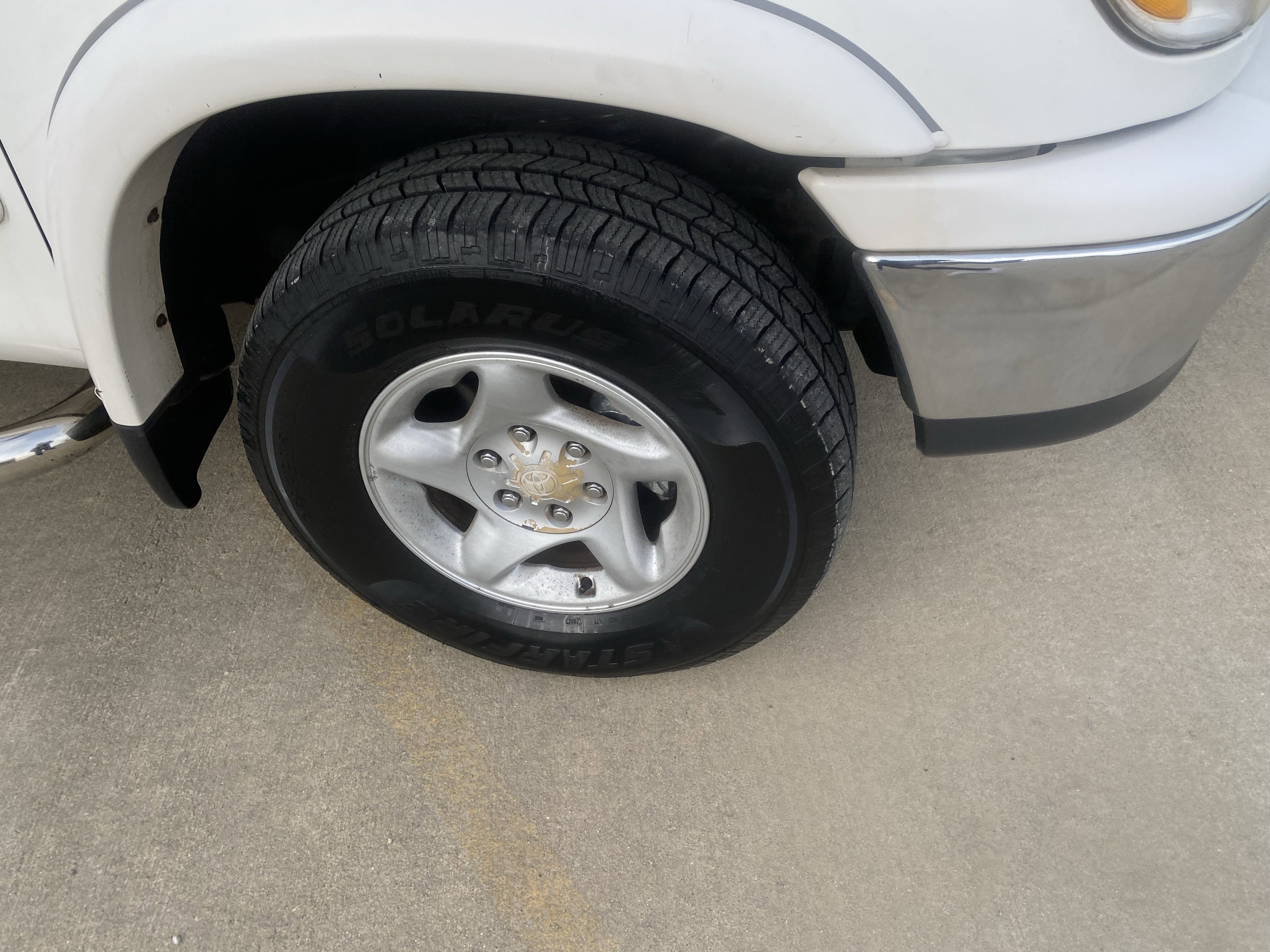 Used 2001 Toyota Tundra Limited image 2