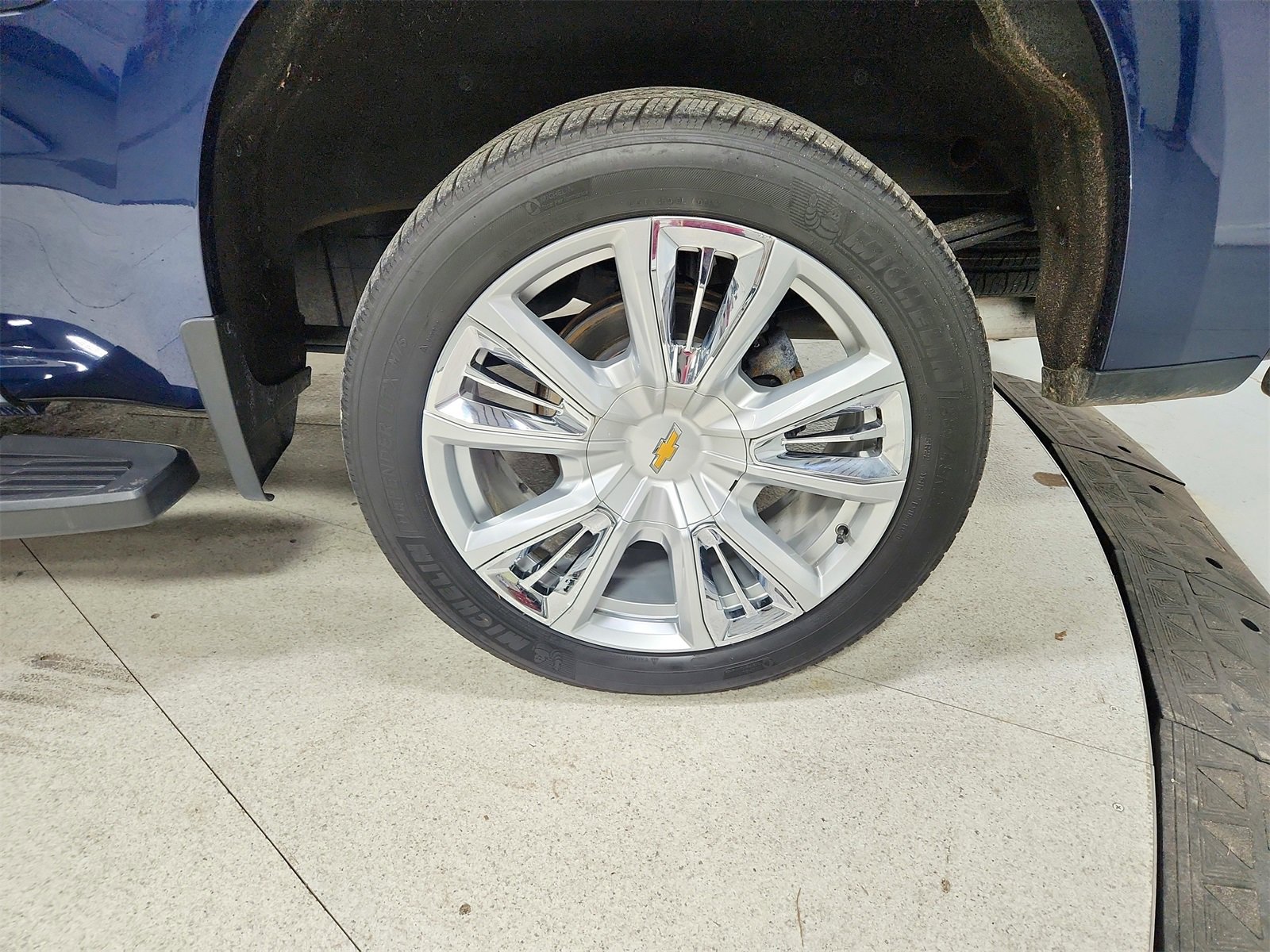 Used 2023 Chevrolet Silverado 1500 High Country w/ Technology Package image 48