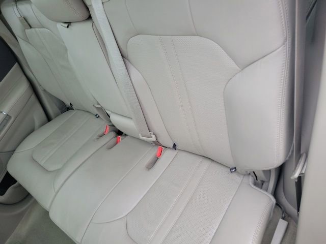 Used 2014 Lincoln MKX AWD w/ Olive Ash Wood Package image 39