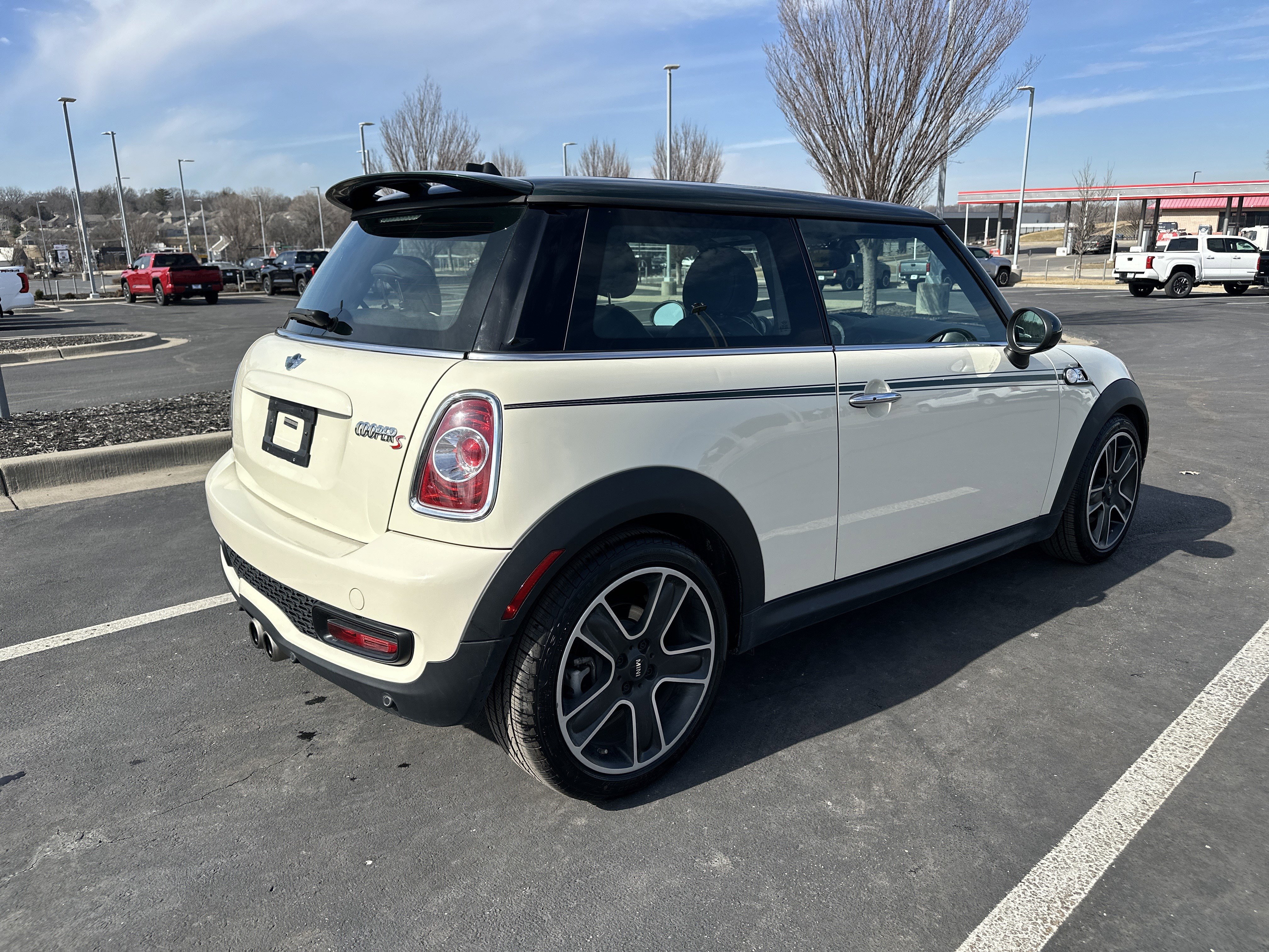Used 2013 MINI Cooper S image 10