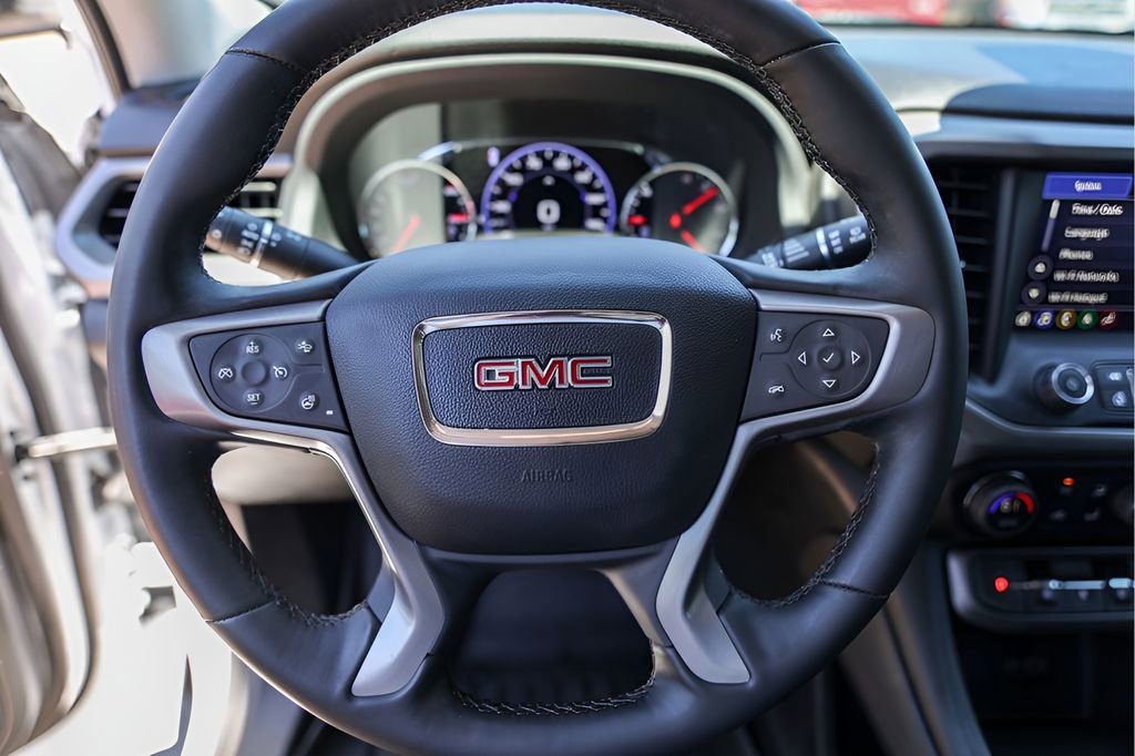 Used 2023 GMC Acadia AT4 w/ Technology Package AWD/4WD image 15