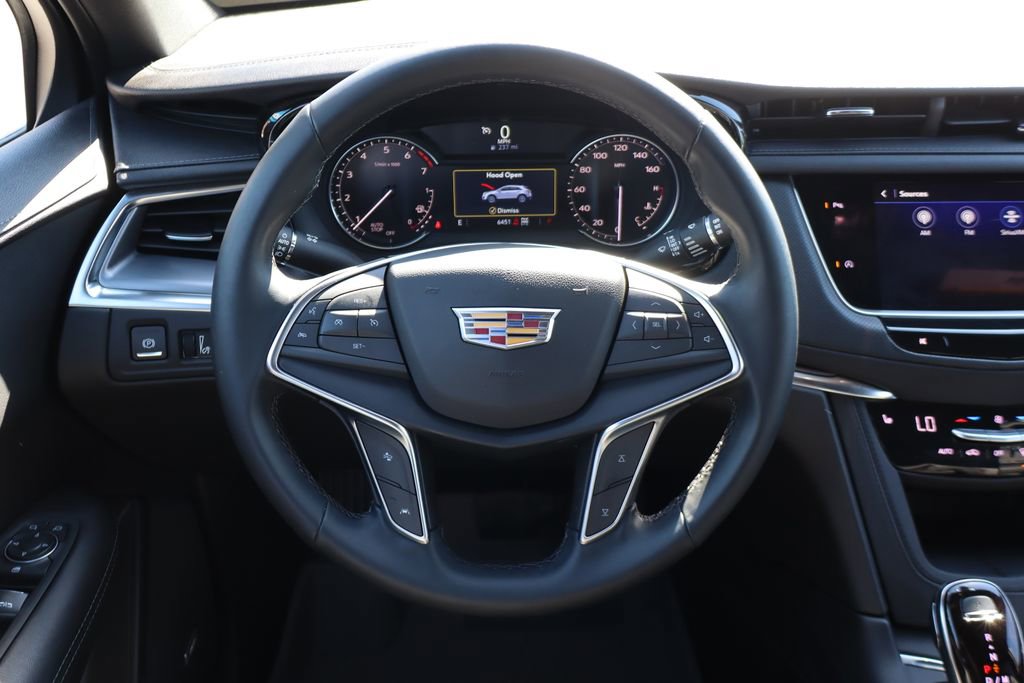 Used 2025 Cadillac XT5 Luxury AWD/4WD image 18