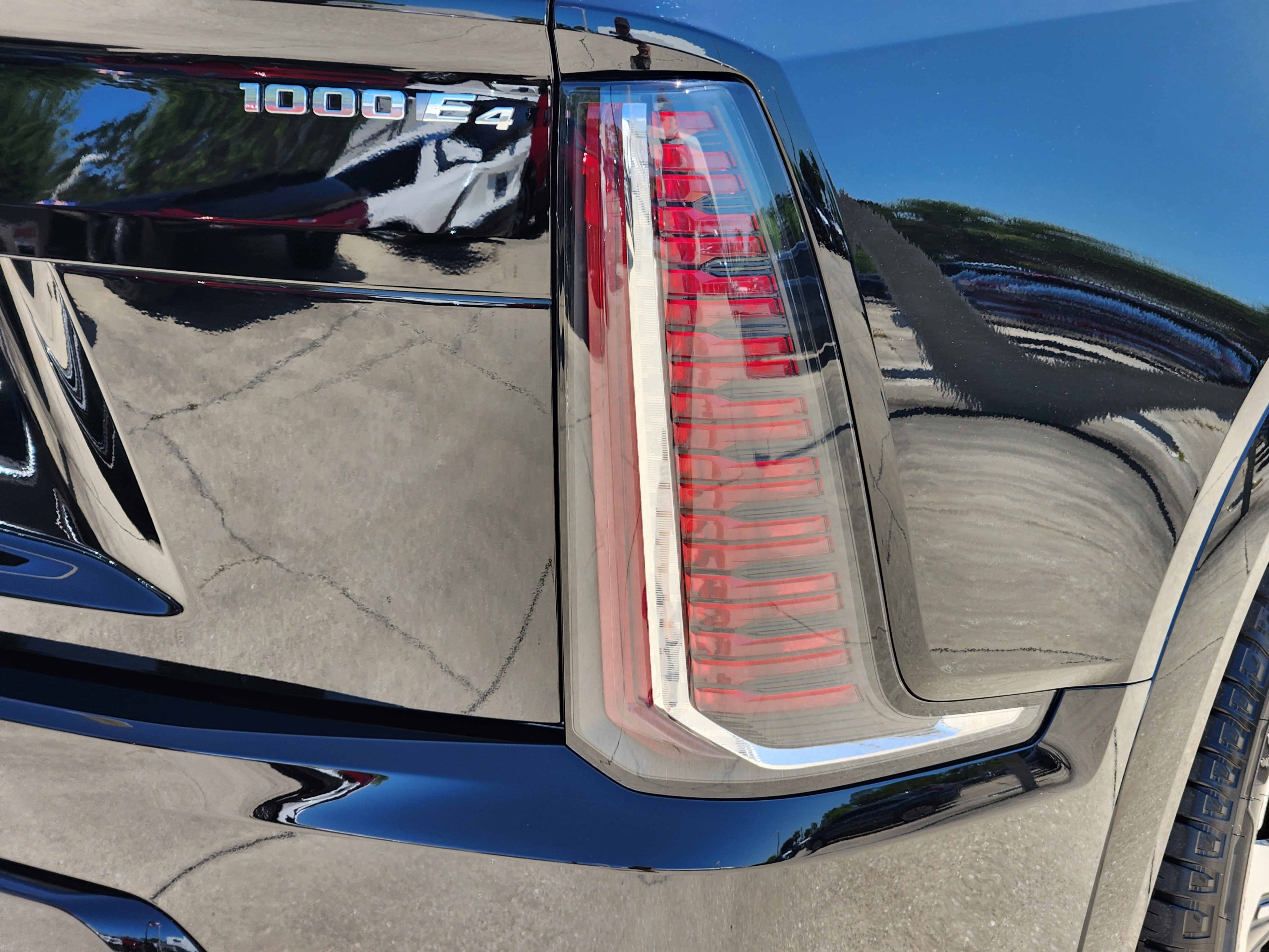 New 2025 Cadillac Escalade IQ Sport 1 image 10