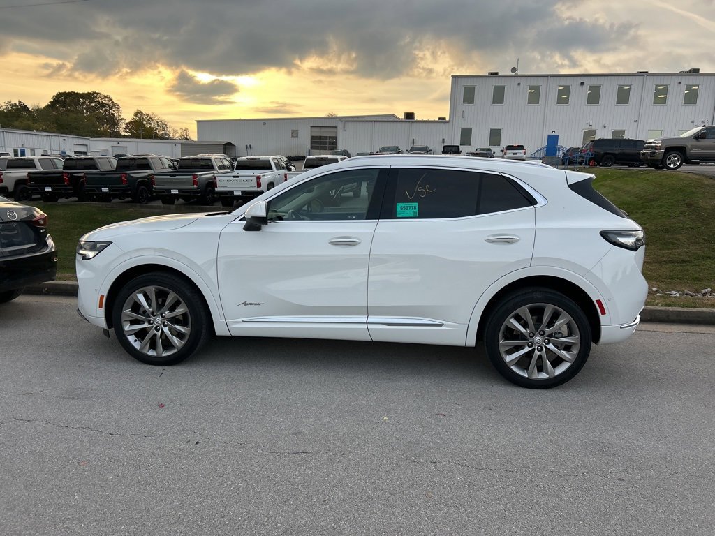 Used 2022 Buick Envision Avenir w/ Technology Package II image 7