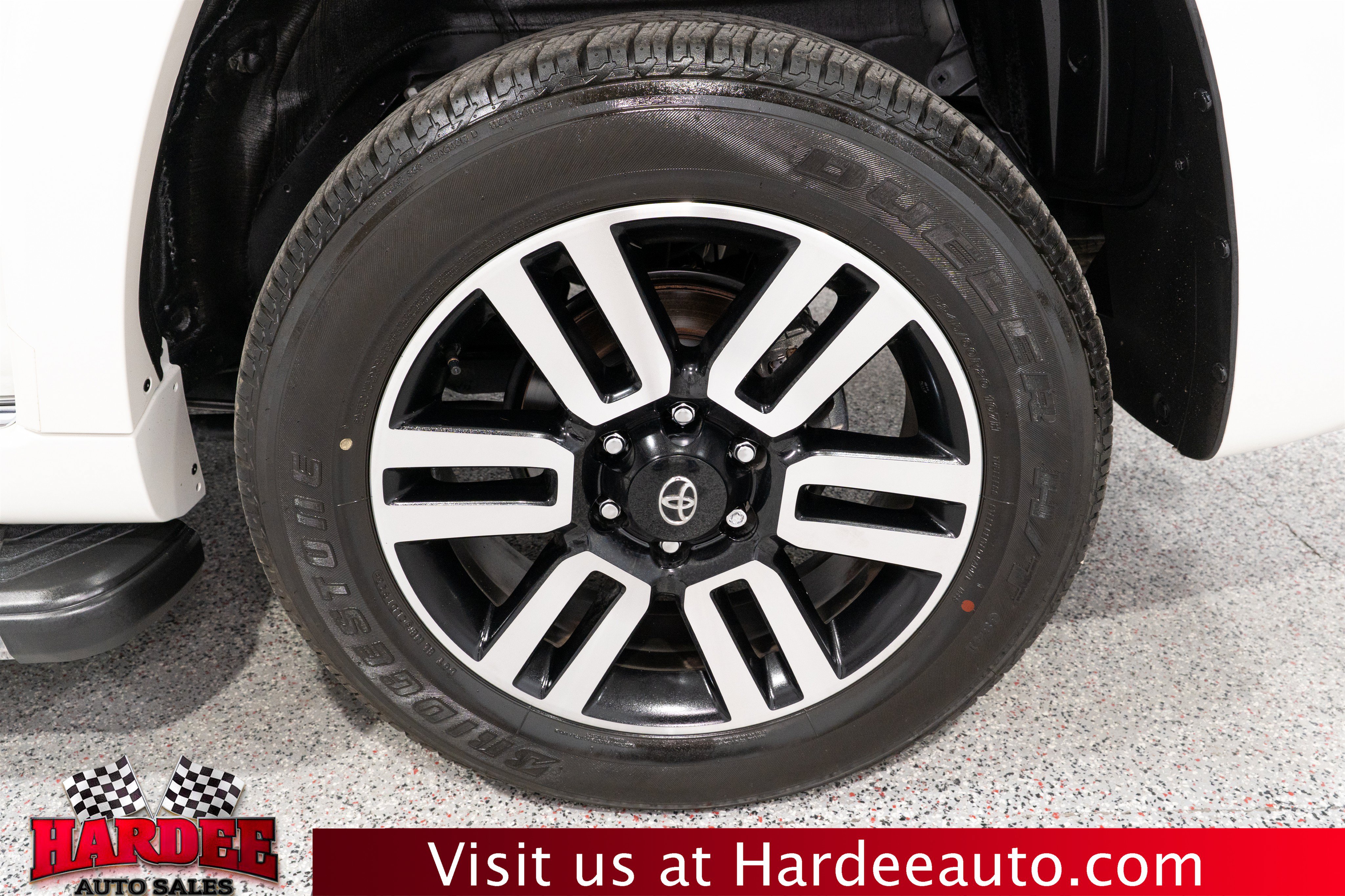 Used 2023 Toyota 4Runner Limited RWD image 10