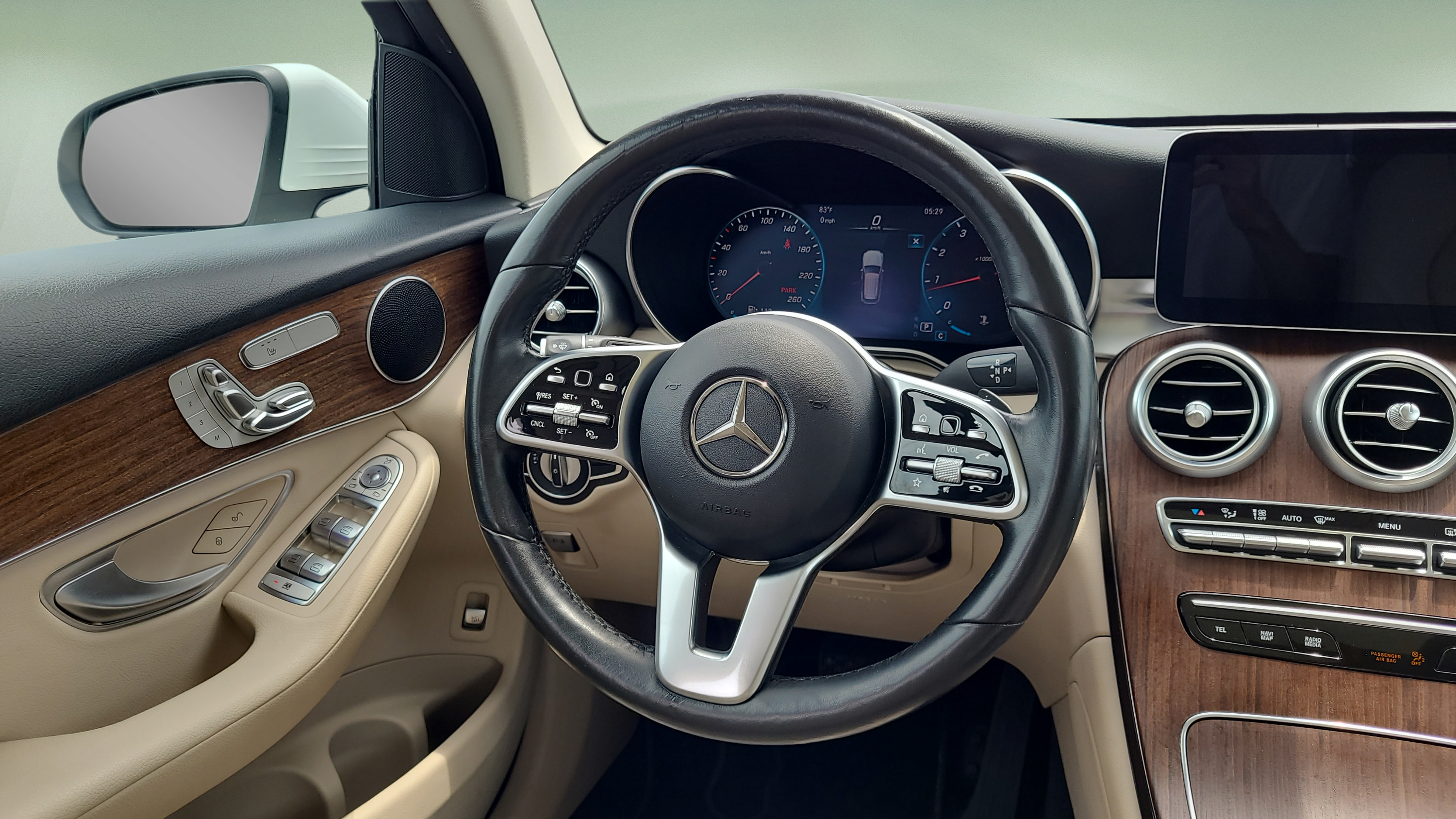 Used 2021 Mercedes-Benz GLC 300 4MATIC image 12