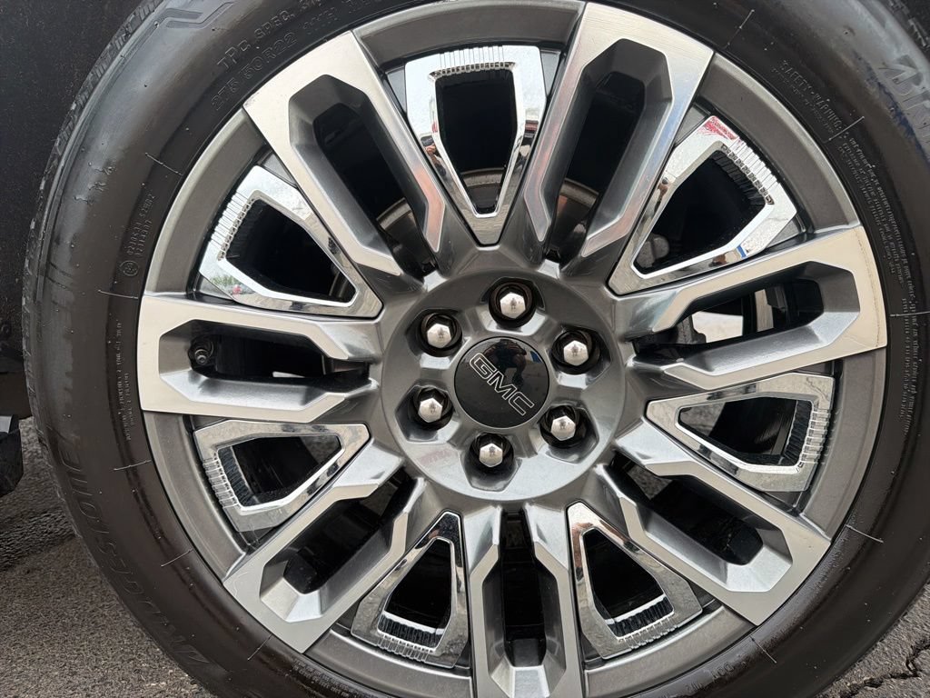 Used 2024 GMC Yukon Denali Ultimate AWD/4WD image 50