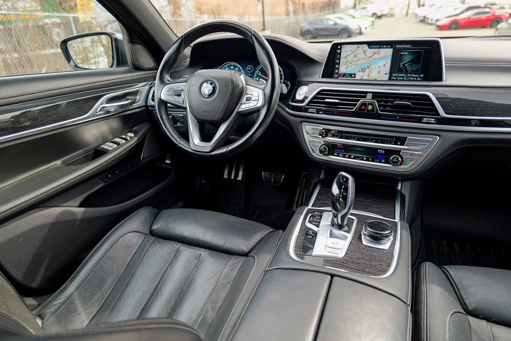 Used 2019 BMW 740i xDrive w/ Executive Package AWD/4WD image 42