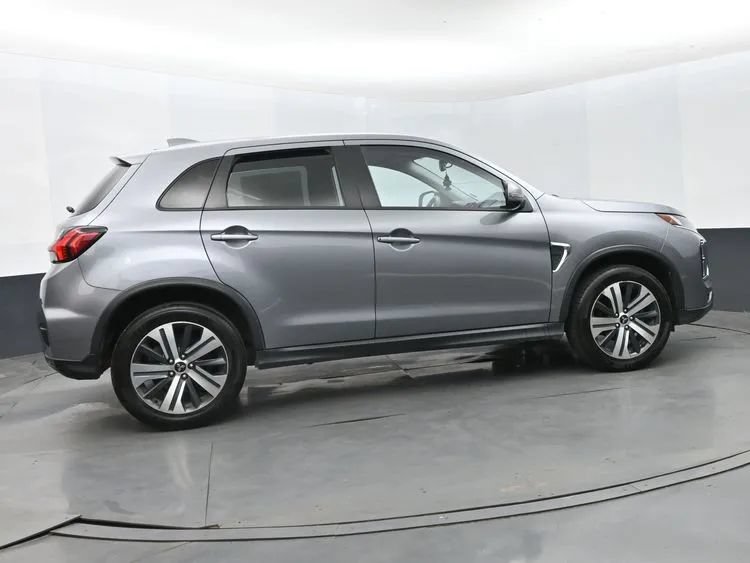 Used 2024 Mitsubishi Outlander Sport SE AWD/4WD image 4