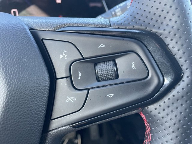 Used 2025 Chevrolet Trax RS image 21