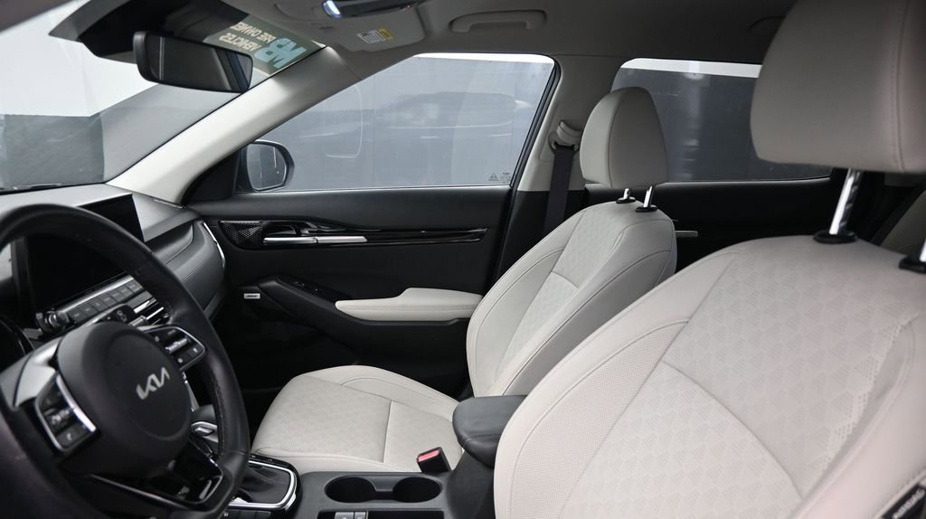 Used 2022 Kia Seltos SX AWD/4WD image 24