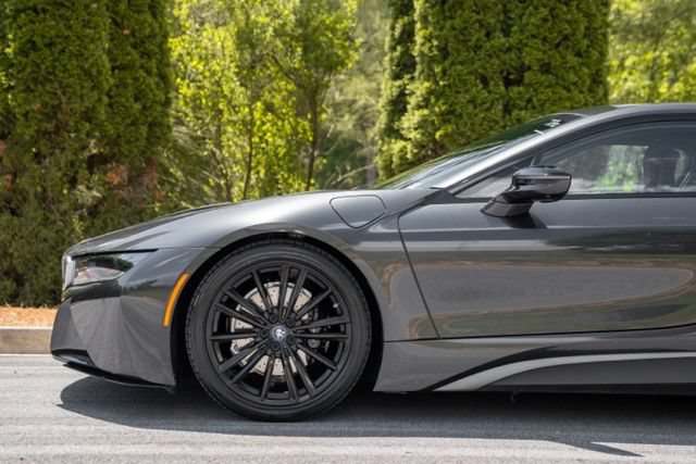 Used 2020 BMW i8 Coupe AWD/4WD image 11