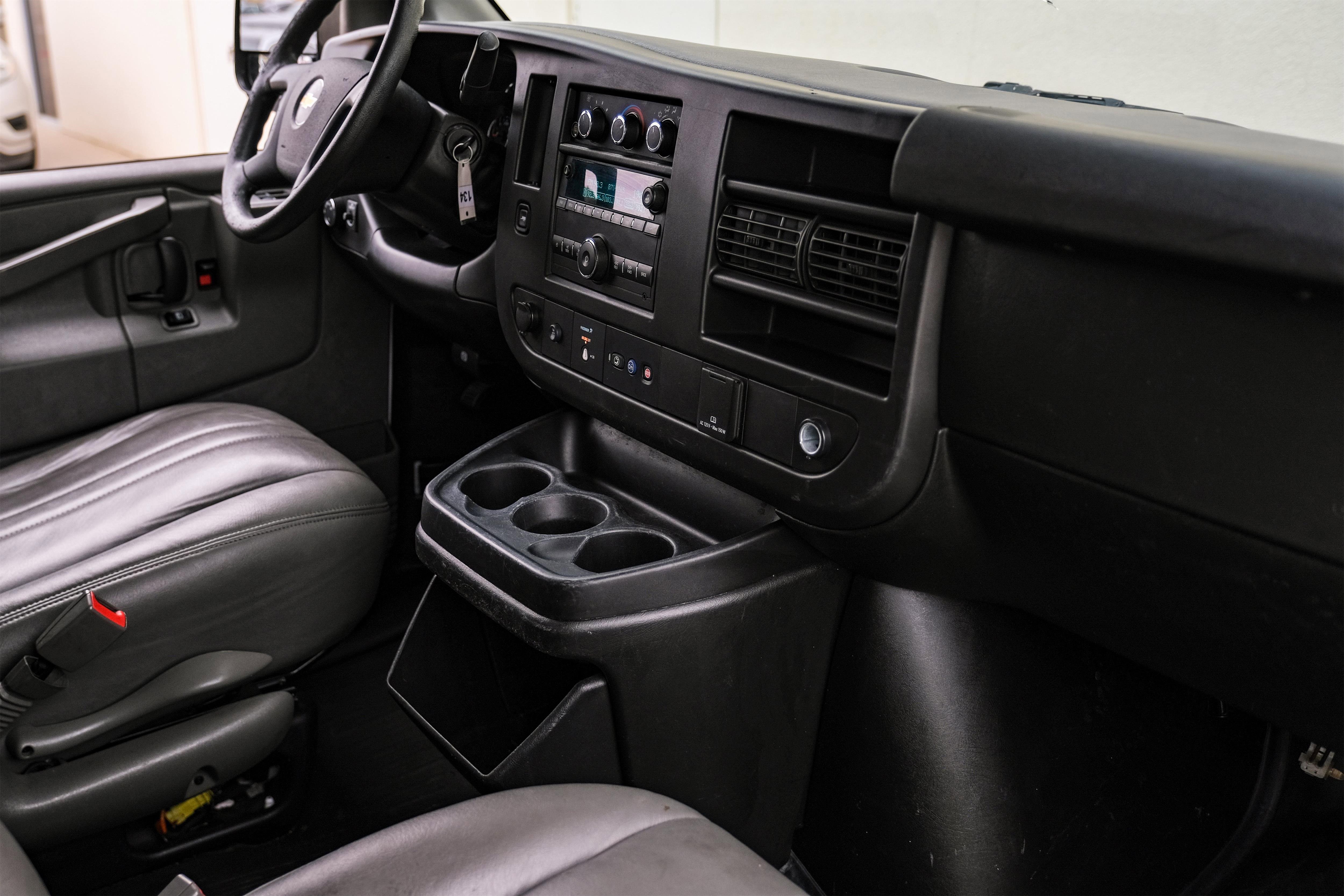 Used 2021 Chevrolet Express 2500 w/ Driver Convenience Package image 17