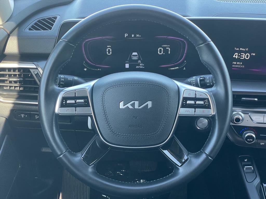 Used 2024 Kia Telluride S w/ S Sunroof Package FWD image 12