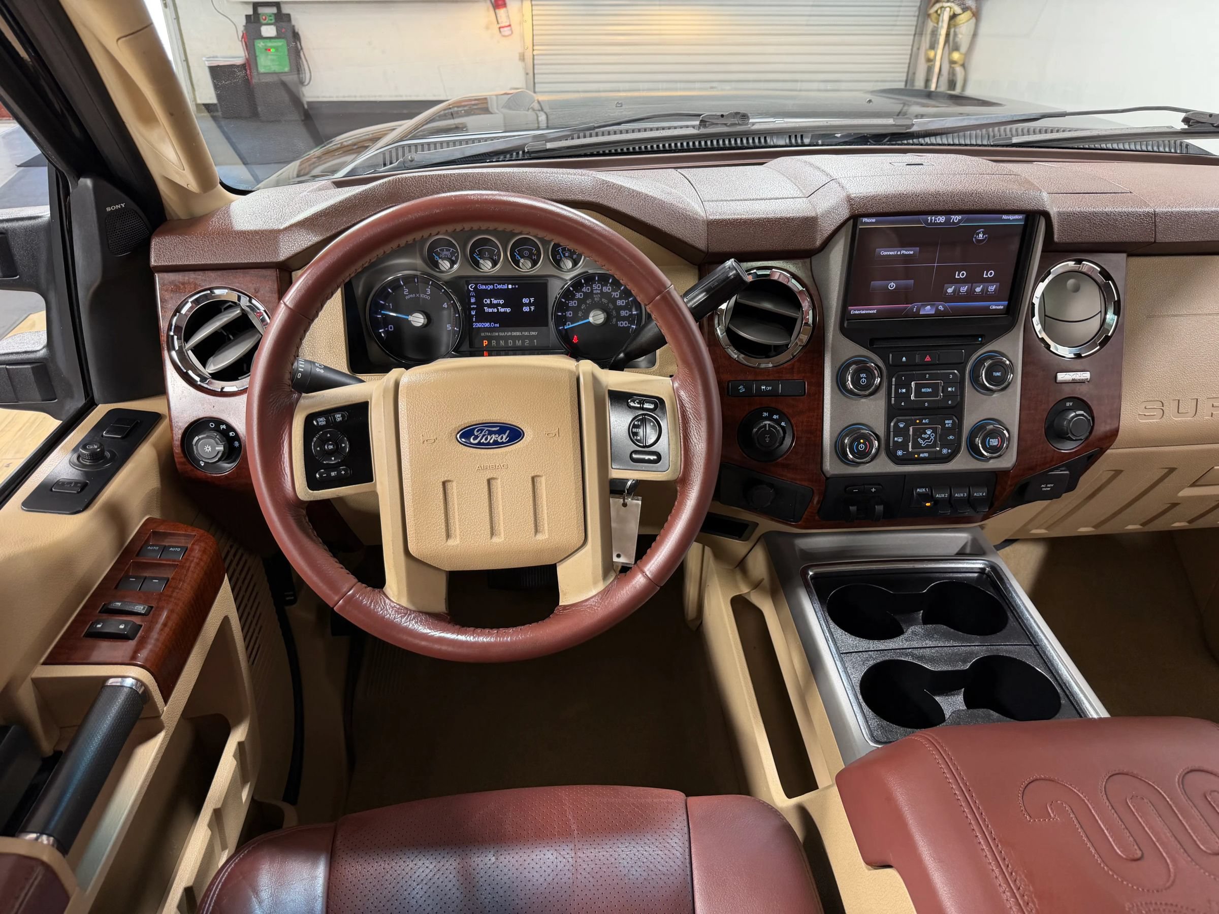 Used 2013 Ford F250 King Ranch w/ FX4 Off Road Pkg AWD/4WD image 24