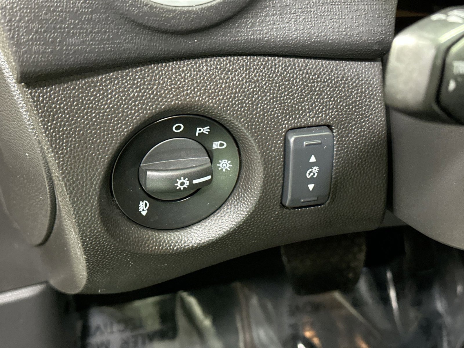 Used 2019 Ford Fiesta SE w/ Equipment Group 201A image 18