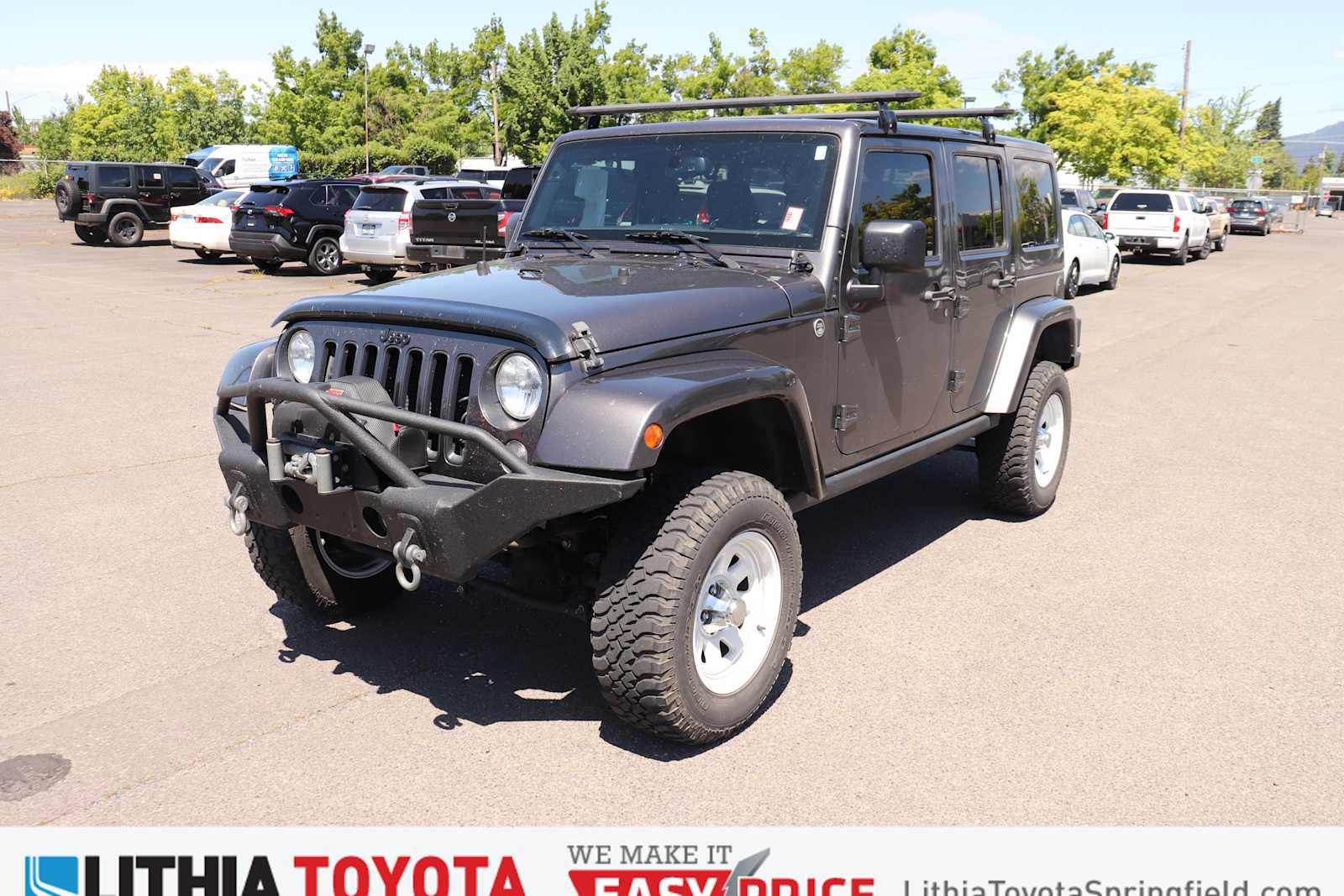 Used 2016 Jeep Wrangler Unlimited Sahara AWD/4WD image 1