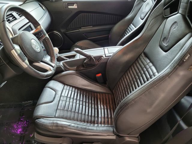 Used 2012 Ford Mustang Shelby GT500 w/ SVT Performance Pkg RWD image 19