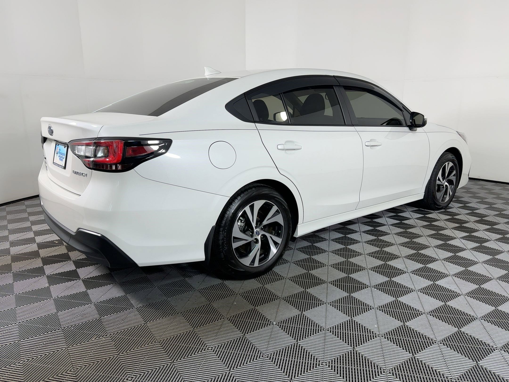 Used 2025 Subaru Legacy Premium image 7