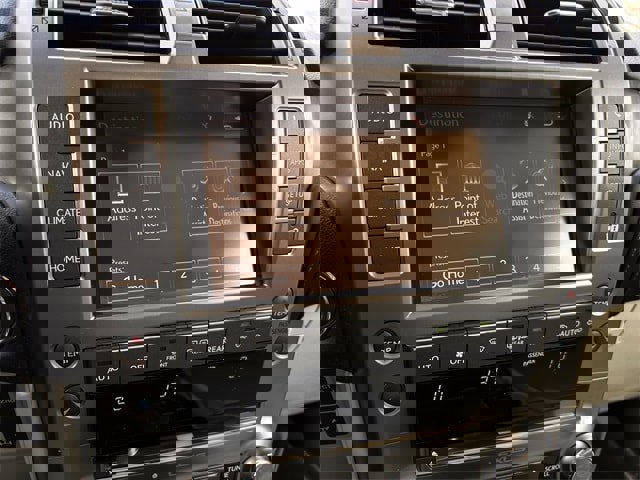 Used 2020 Lexus GX 460 Premium w/ Premium Package image 18