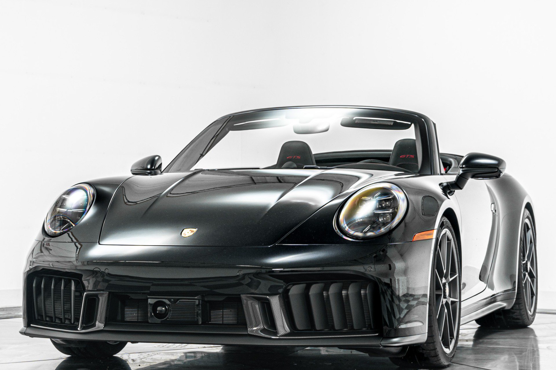 Used 2026 Porsche 911 GTS image 5