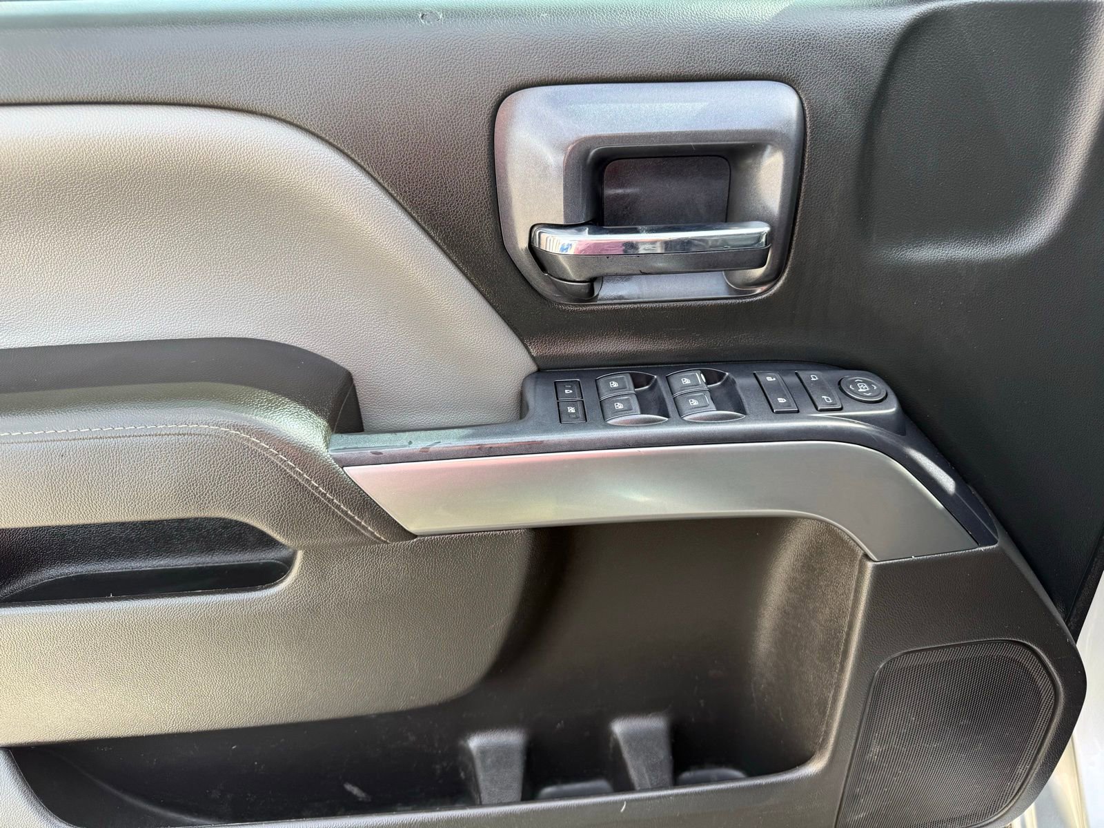 Used 2018 Chevrolet Silverado 3500 LT w/ LT Convenience Package image 11