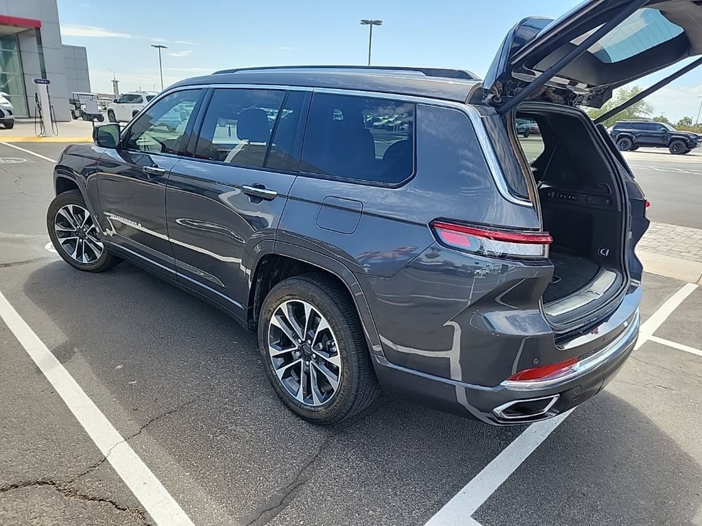 Used 2022 Jeep Grand Cherokee L Overland AWD/4WD image 4