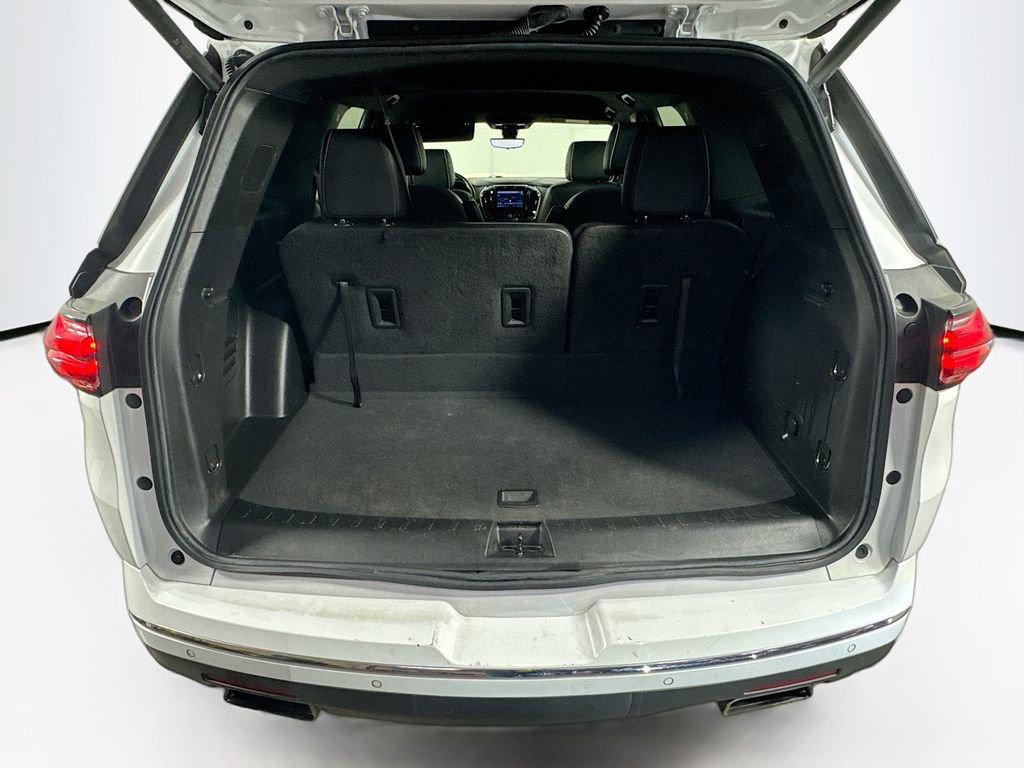 Used 2022 Chevrolet Traverse Premier image 32