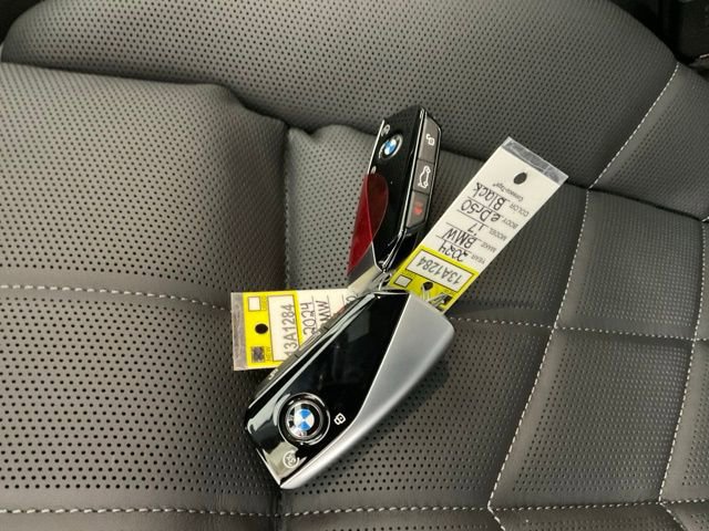 Used 2024 BMW i7 eDrive50 RWD image 46