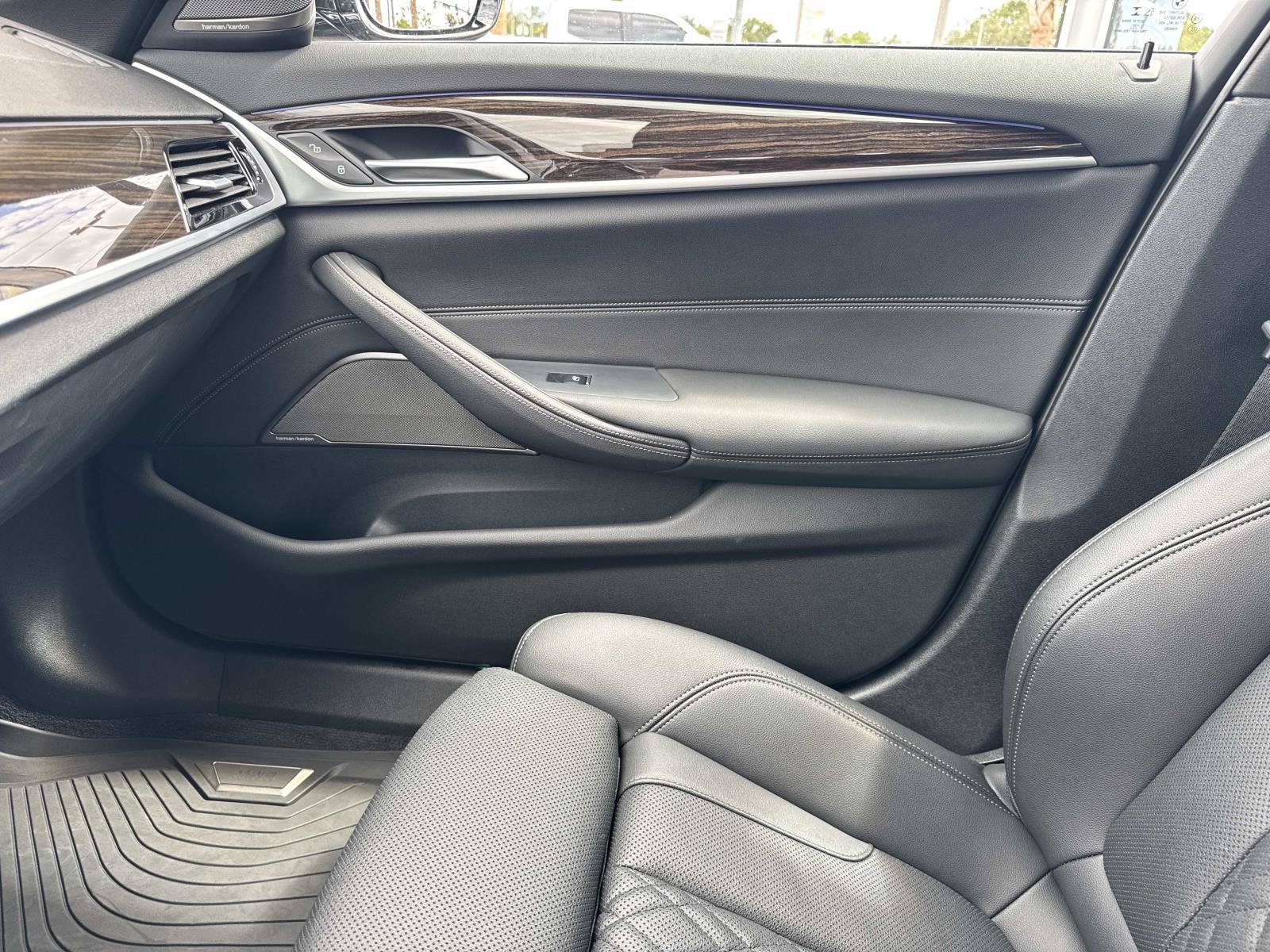 Used 2021 BMW 530i w/ Premium Package RWD image 22
