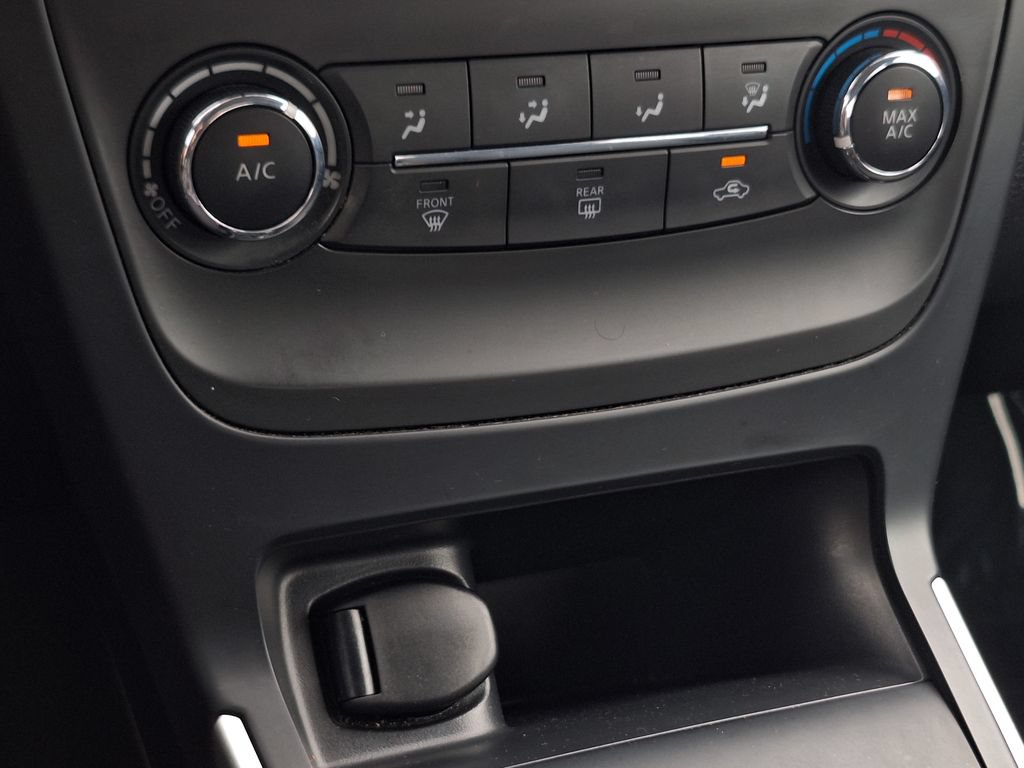 Used 2016 Nissan Sentra S FWD image 22