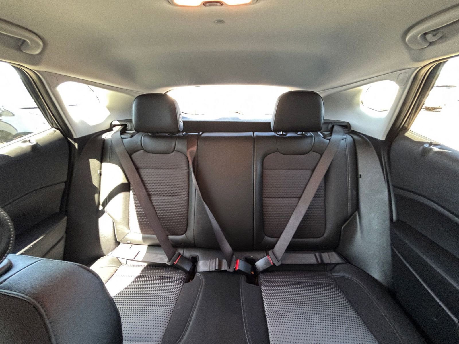 Used 2025 Chevrolet Trax LT FWD image 38