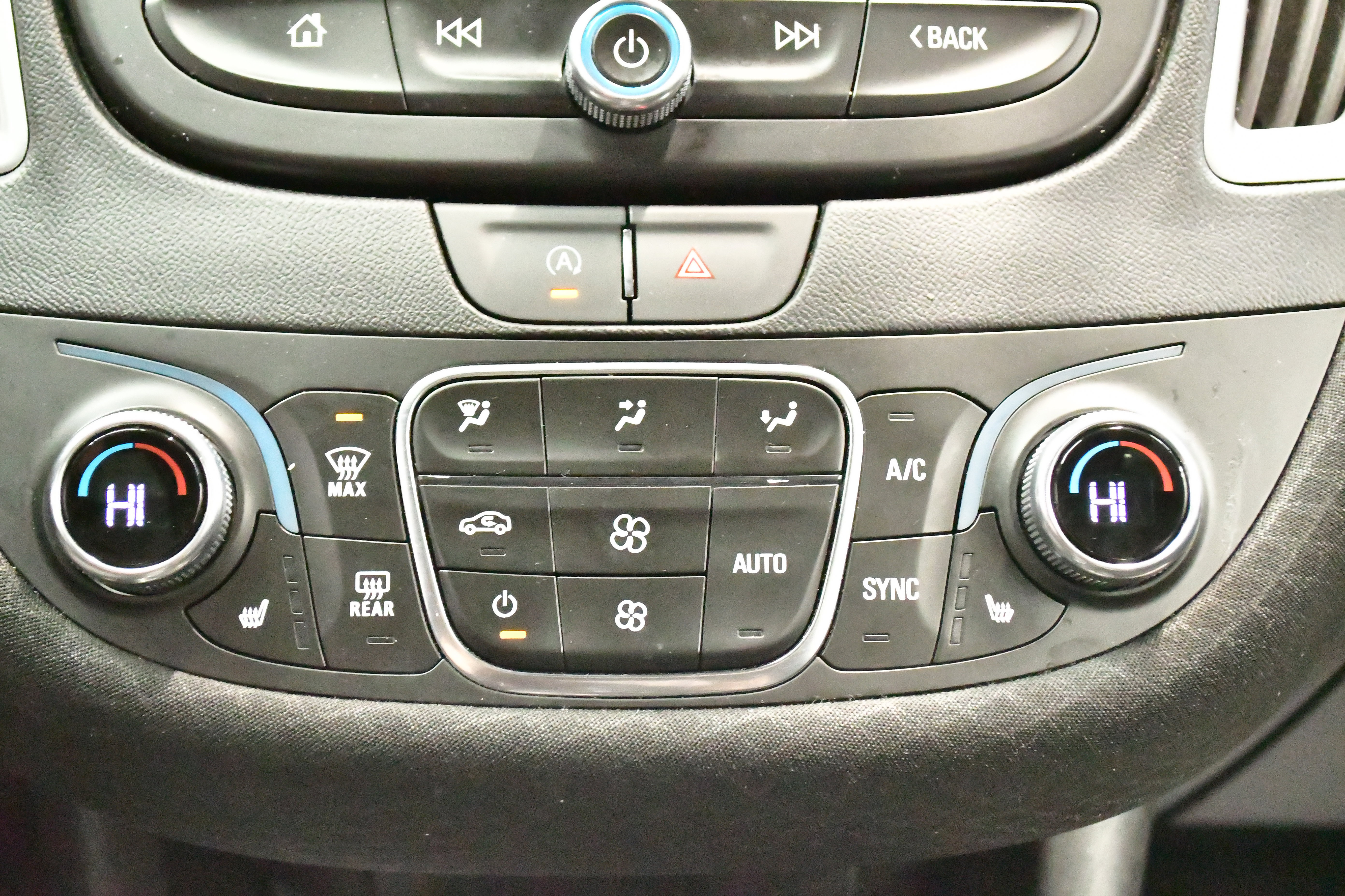 Used 2024 Chevrolet Malibu LT image 50