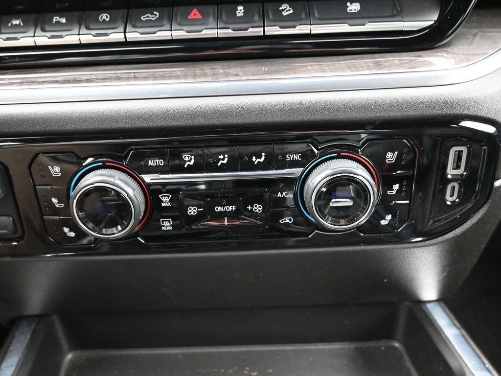 Used 2024 Chevrolet Silverado 1500 LTZ image 17