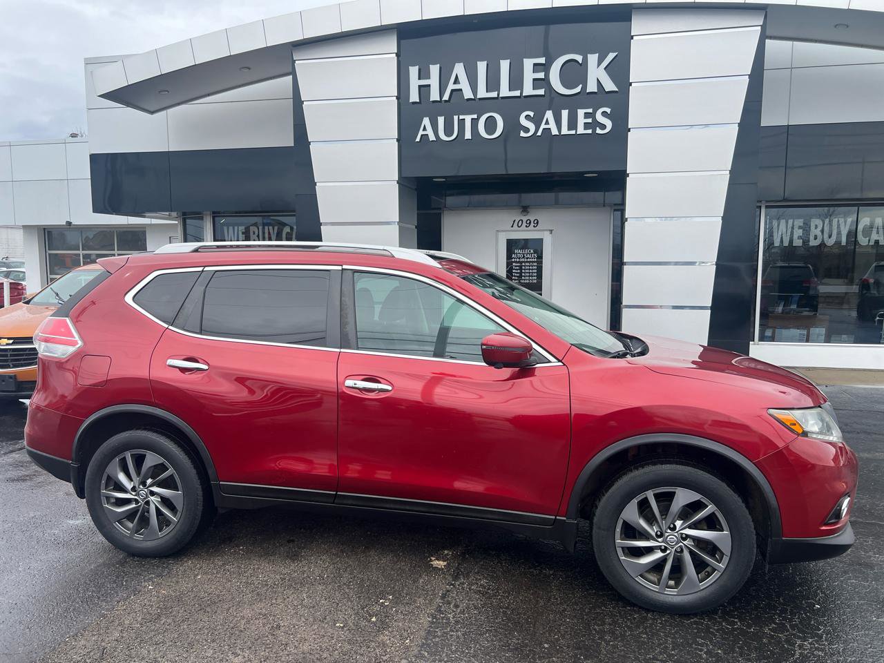 Used 2016 Nissan Rogue SL image 1