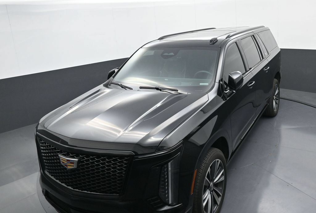 Used 2025 Cadillac Escalade ESV Sport w/ Touring Package AWD/4WD image 32