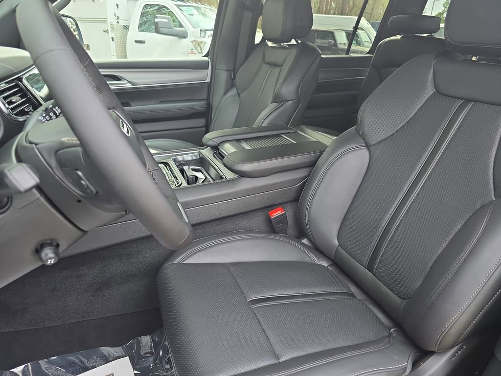 New 2026 Jeep Grand Wagoneer Limited image 15