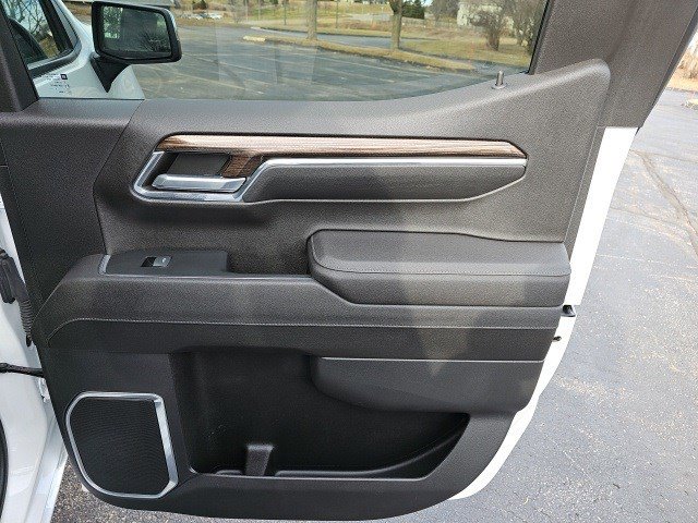 Used 2023 Chevrolet Silverado 1500 LT image 17