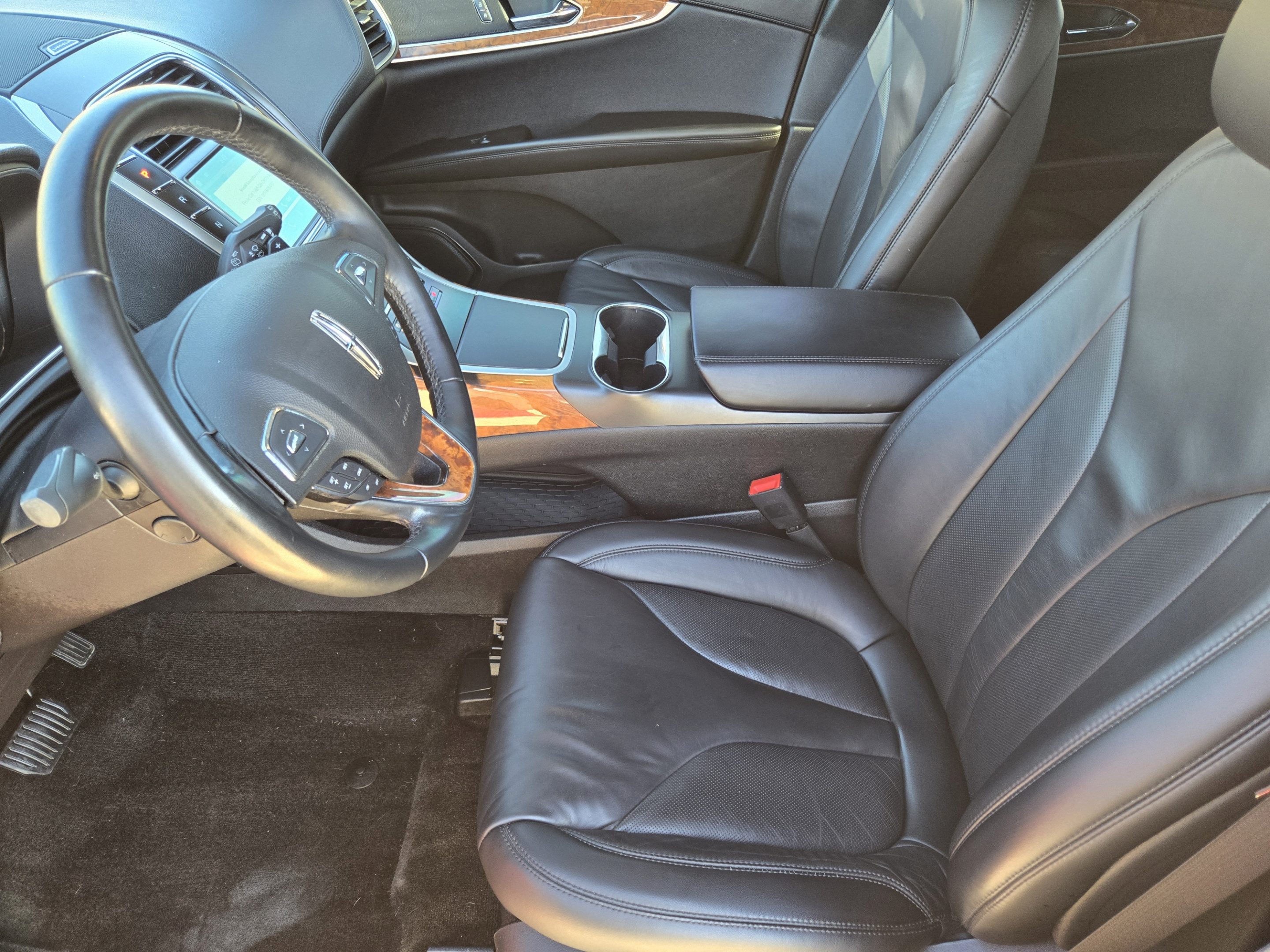 Used 2018 Lincoln MKX Select w/ Select Plus Package FWD image 9