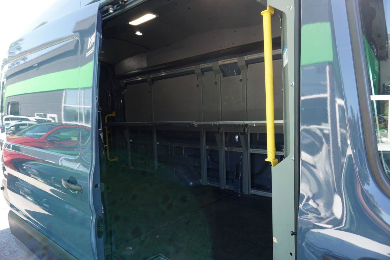 Used 2020 Ford Transit 250 148 High Roof Extended RWD image 5