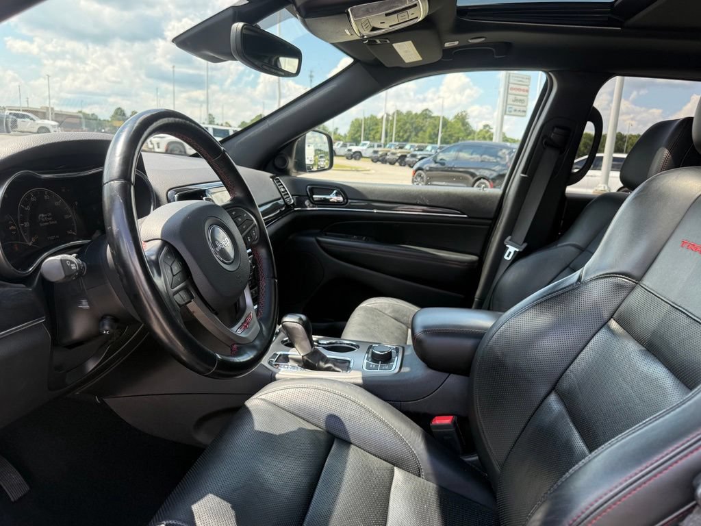 Used 2021 Jeep Grand Cherokee Trailhawk w/ Trailhawk Luxury Group AWD/4WD image 4