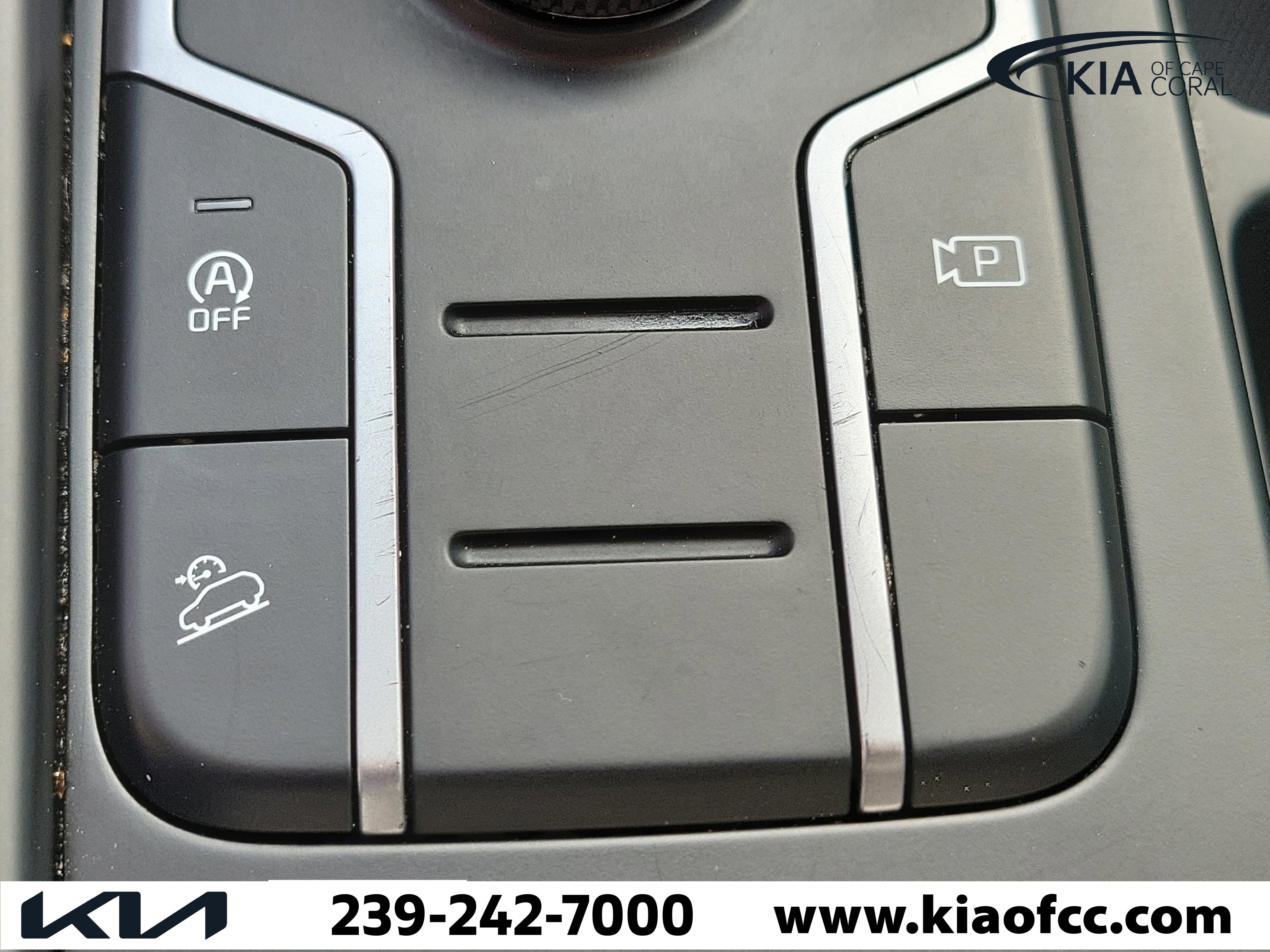 Used 2023 Kia Sorento LX FWD image 29