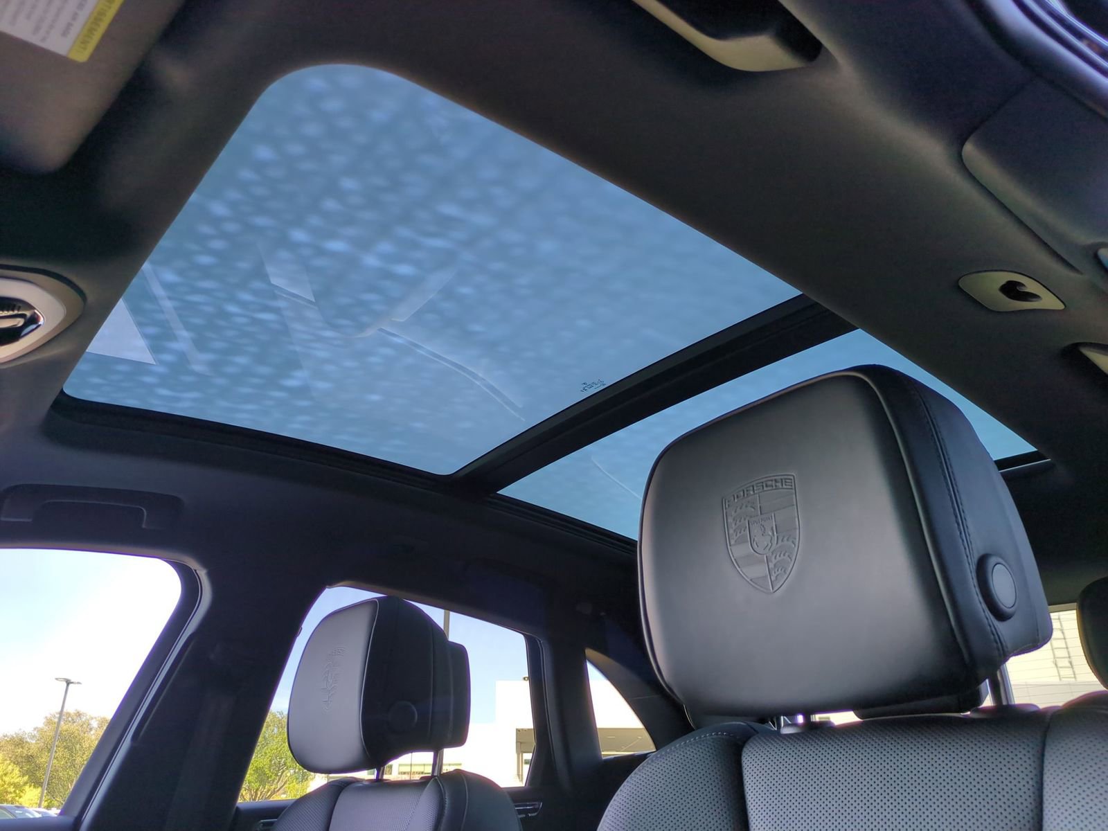 Certified 2026 Porsche Macan image 28